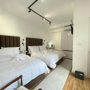 Hotel Nela, Shkodër